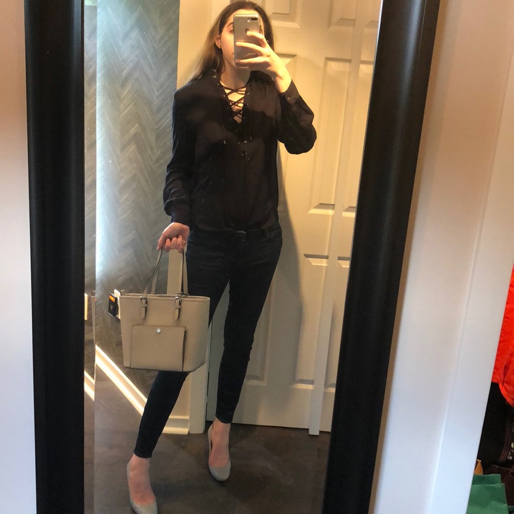 Olivaceous top - lace up front